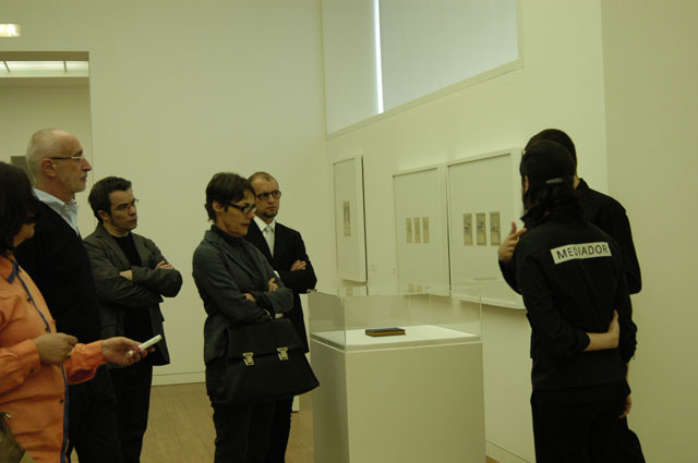 Ministra encerrou visita à capital visitando mostra no Iberê Camargo